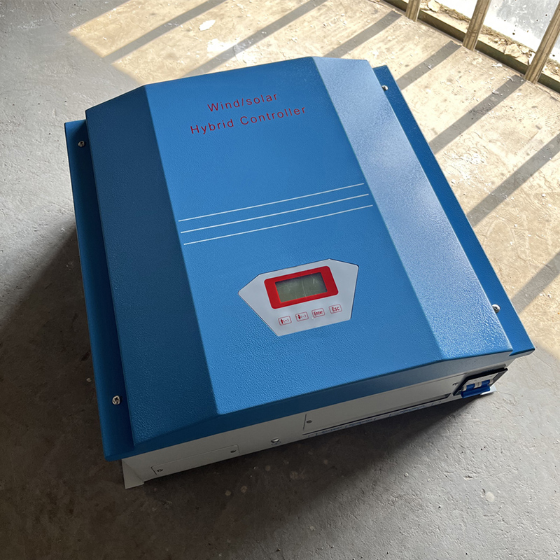 Renewable Energy Technology - CE認証取得済み5KW風力太陽光ハイブリッドコントローラー、PWM技術搭載、再生可能エネルギーシステム用ダンプロード機能付き